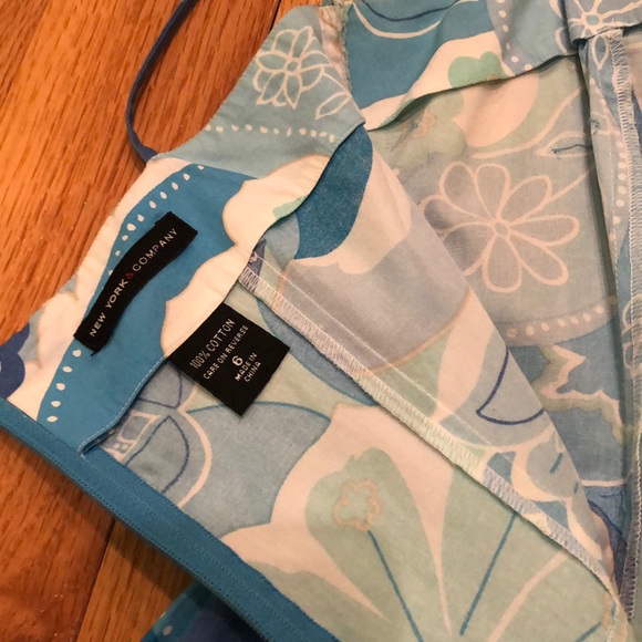 3/$25 New York and company size 6 dress - Picture 7 of 7